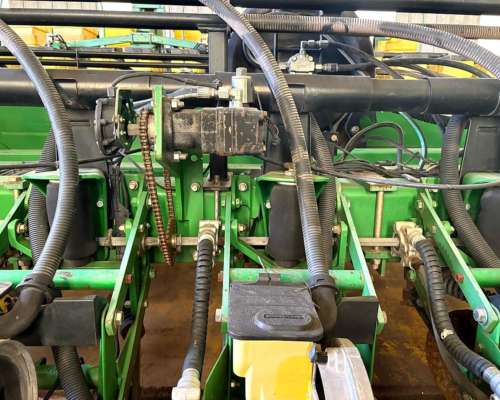 Sembradora John Deere DB66 2011 - 36 a 52 Neumatica