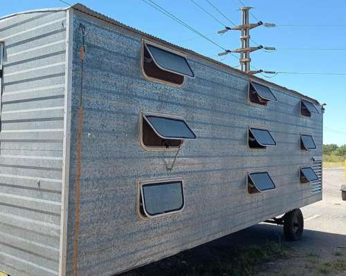 Casilla Beradar 6 Mts. Vacia Adentro- Semi Nueva