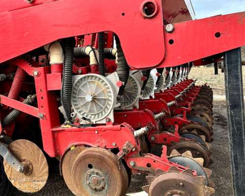 Sembradora Bertini 18 Líneas a 52cm Neumática