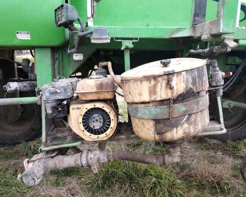 Pulverizadora Autopropulsada Metalfor 3200 año 2004.