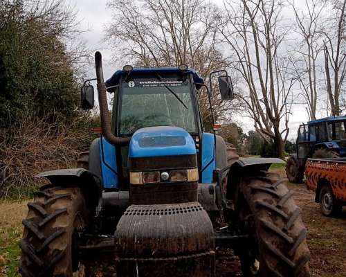 Tractor New Holland Modelo TM 165 - 13.000 Horas, año 2006