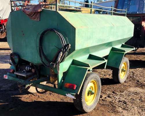 Acoplado Tanque para Combustible de 3000 Lts Usado