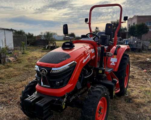 Tractor Hanomag 50 HP 4X4