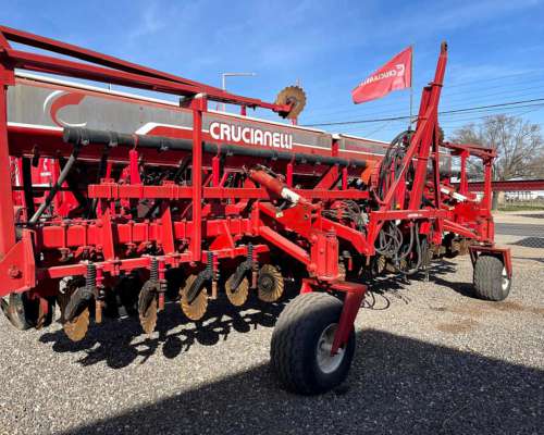 Sembradora Crucianelli Gringa año 2013