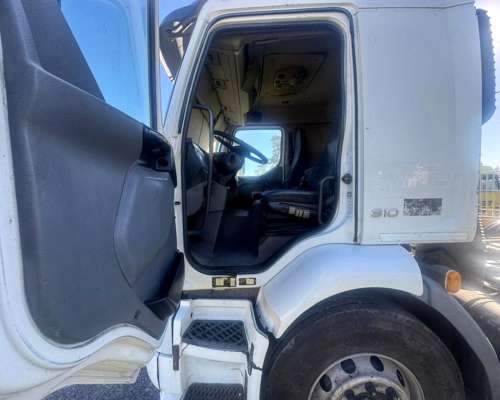 Volvo VM 310 Tractor