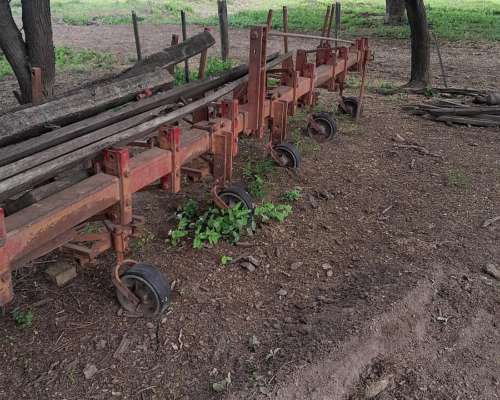Cultivadora de 3 Puntos con Accesorios