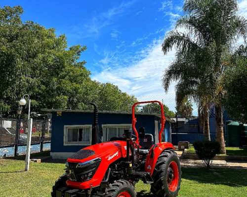 Tractor Hanomag 50 HP 4X4