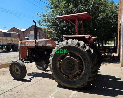Tractor Simple 1215 S2. Massey Ferguson