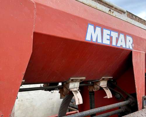 Sembradora Metar de 11 a 26 y 11 a 52
