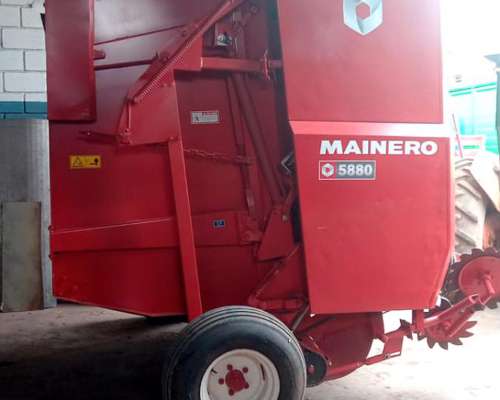 Enrolladora de Forrajes Mainero 5880