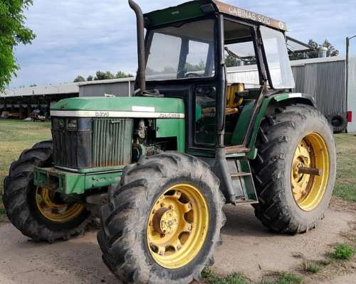 Tractor John Deere 6300 año 2003