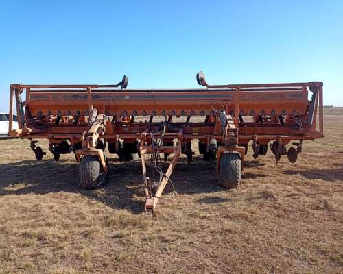 Sembradora Agrometal TX Mega 13/52 a Placas, Fert en Linea