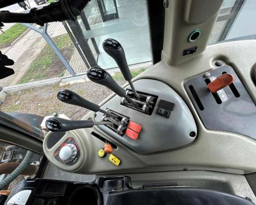 Tractor Valtra BT 170 con Piloto - Caja Powershift