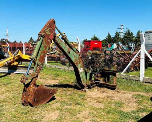 Retroexcavadora para Tractor o Tractor Pala.