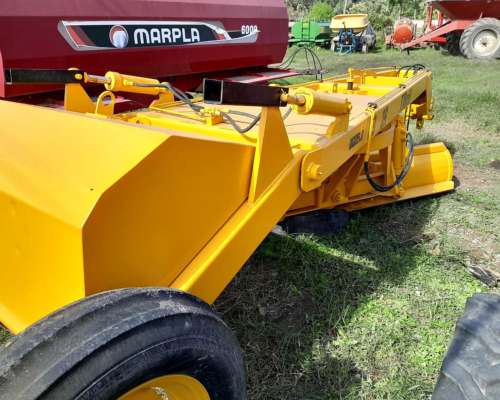 Niveladora de Terreno Marca Tbeh de 3,05 Metros