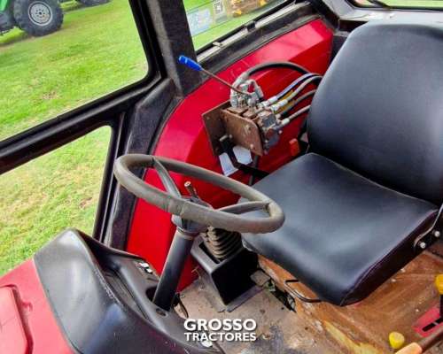 Tractor Massey Fergurson 4292, 2013