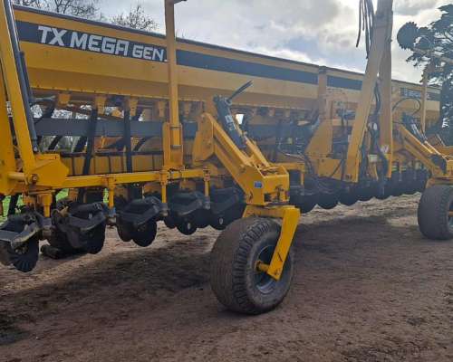 Agrometal TX Mega Neumatica 16 a 52 año 2020 Monitor