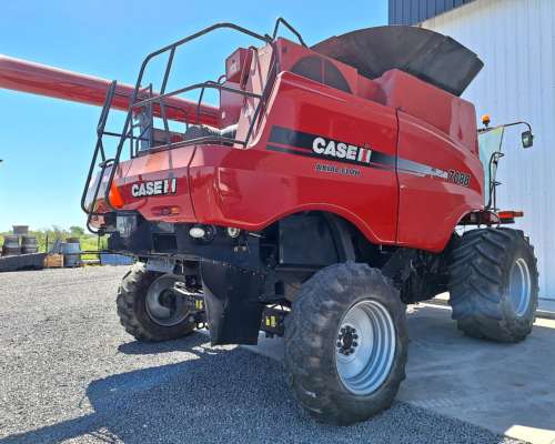Cosechadora Case 7088 2011 - Doble Traccion - 35 Pies