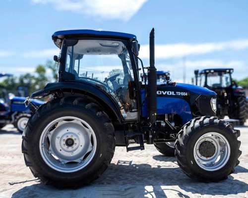 Tractor Lovol Modelo 1004 , 100 HP , 4x4, Nuevo.