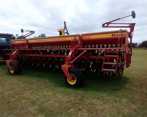 Sembradora Bertini 32000 31 a 26 y 16 a 52 Neum
