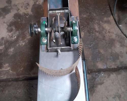 Moledora Trituradora de Granos de 250 Kg/h a 850 Kg/h