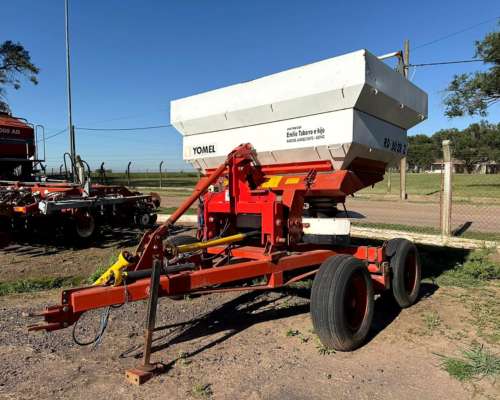 Yomel Fertilizadora con Balanza