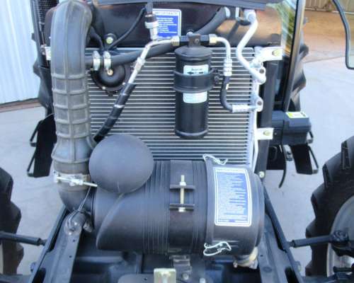 Tractor Apache Solis 90 WT 4 WD Rops