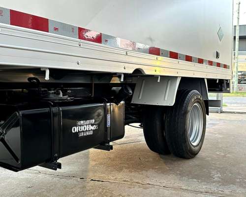 Shineray T30 C/S CH con Duales con Furgon Refrigerado -18