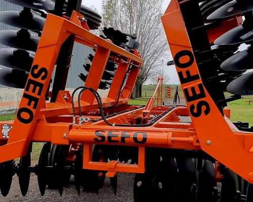 Rastra Desencontrada Articulada con Alas Rebatibles - Sefo