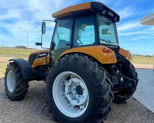 Valtra A990 con 600hs de Uso. Impecable