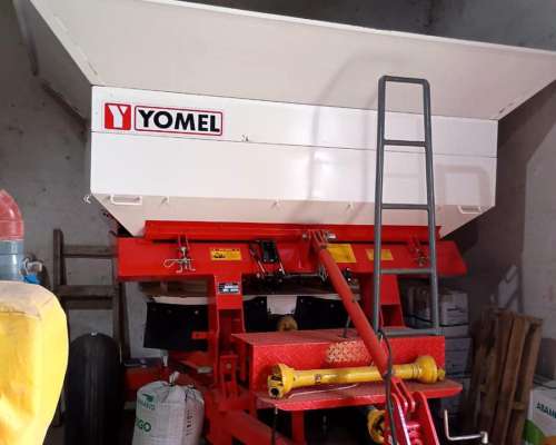 Fertilizadora Yomel RD 2022