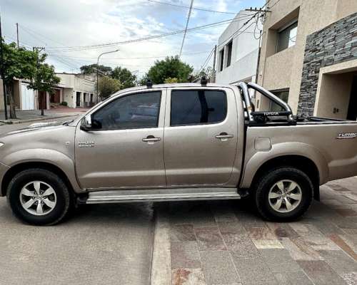 Dueño Vende Toyota Hilux Pick-up 3.0 SRV CAB Doble 4X2 Cuero