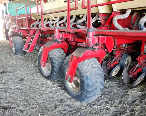 Sembradora Giorgi Neumática de 18 a 52