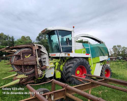 Picadora Claas 880 con Craker Financia 2 Años