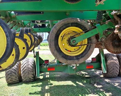 Sembradora John Deere 1740 Neumatica