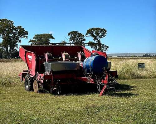 Oportunidad – Sembradora de Papas Grimme 4 Surcos
