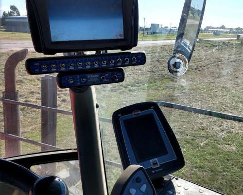 Pulverizador Autopropulsado Kuhn Stronger 3000