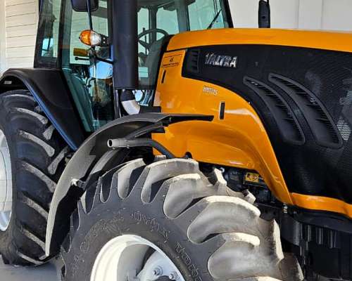 Valtra BM 115 - Cabina Original - Inyeccion Mecanica - Stock