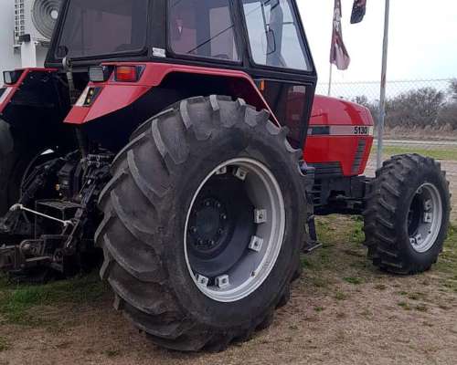 Tractor Case 5130 Impecable, con Levante de 3 Puntos