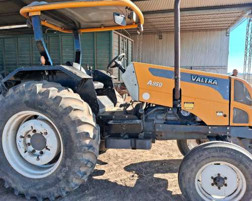 Tractor Valtra A850 85 HP año 2011 - 5350 Hs