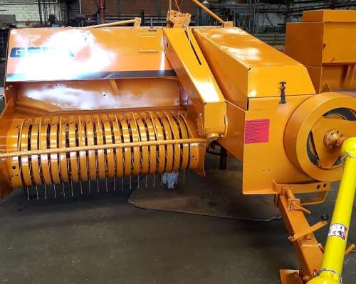 Enfardadora Pandolfi P600 S3