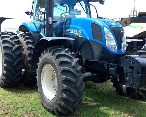 Tractor New Holland T7240 año 2013