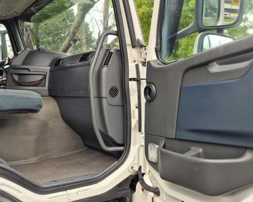 Camión Volvo 370 (2012)