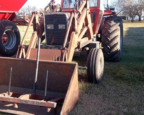 Massey Ferguson 1615 con Pala