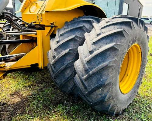 Tractor Pauny 710 año 2018.