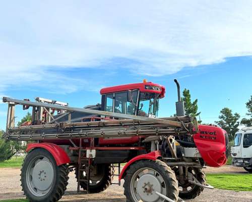 Pulverizadora Favot MAC 3528 2016 muy Buen Estado