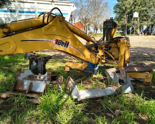 Brazo Retroexcavadora TVH Usada