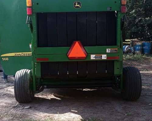 Rotoenfardadora John Deere 568 año 2010.