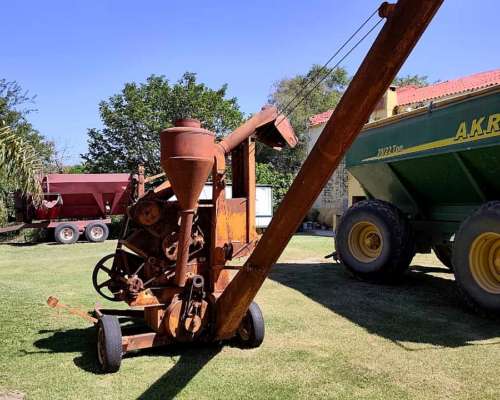Moledora de Fardos y Granos Mainero. Modelo 2050