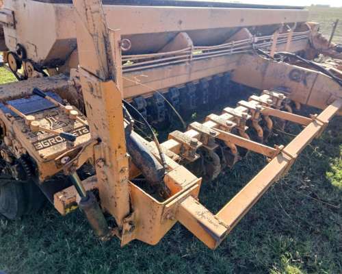 Sembradora Agrometal GX de 21 a 21